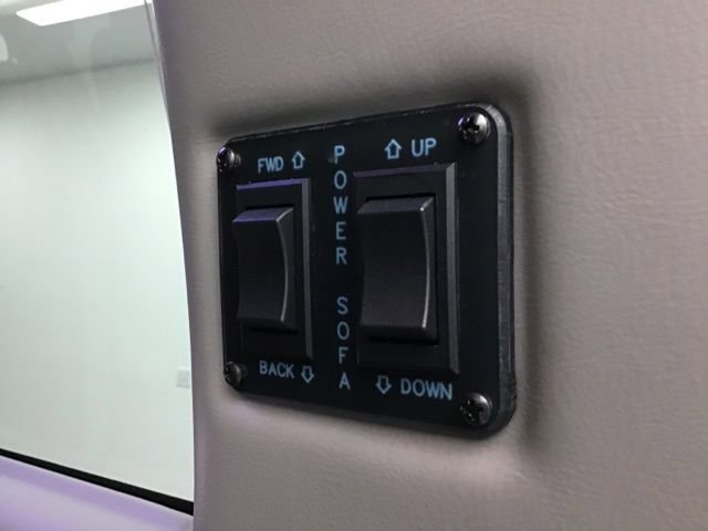 Used 2023 GMC Savana 2500 image 8