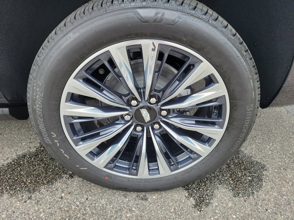 New 2025 Cadillac Escalade ESV Premium Luxury w/ Touring Package image 27