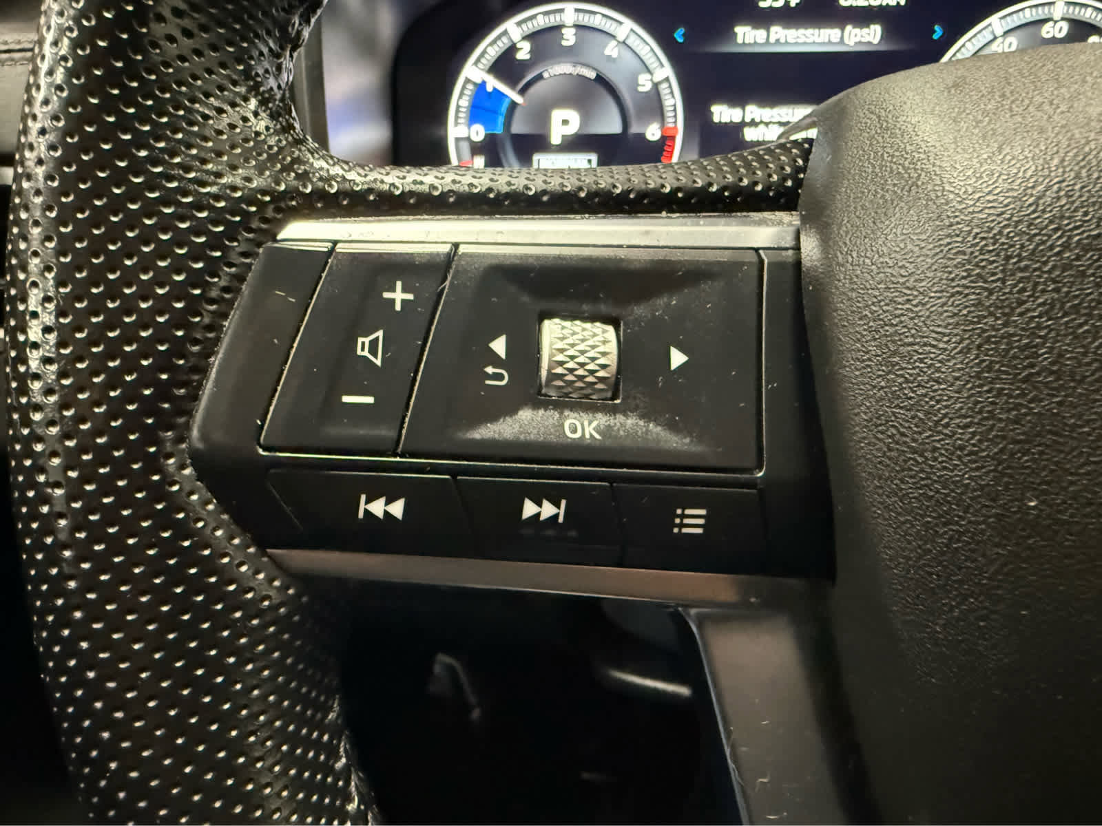 Used 2023 Mitsubishi Outlander SE image 27