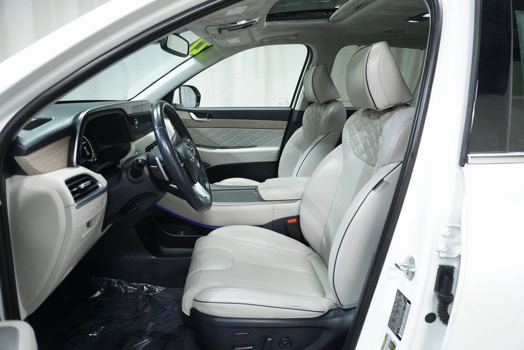 Used 2022 Hyundai Palisade Calligraphy image 17