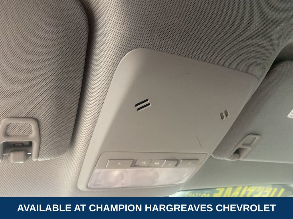 Used 2020 Chevrolet Trax LT w/ LT Convenience Package FWD image 25