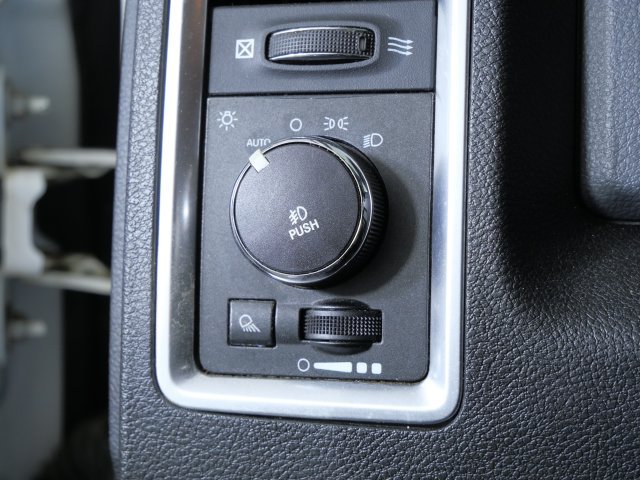 Used 2013 RAM 2500 SLT AWD/4WD image 22