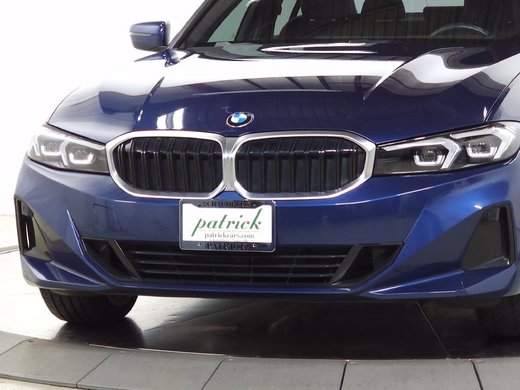 Used 2024 BMW 330i xDrive Sedan w/ Convenience Package AWD/4WD image 3