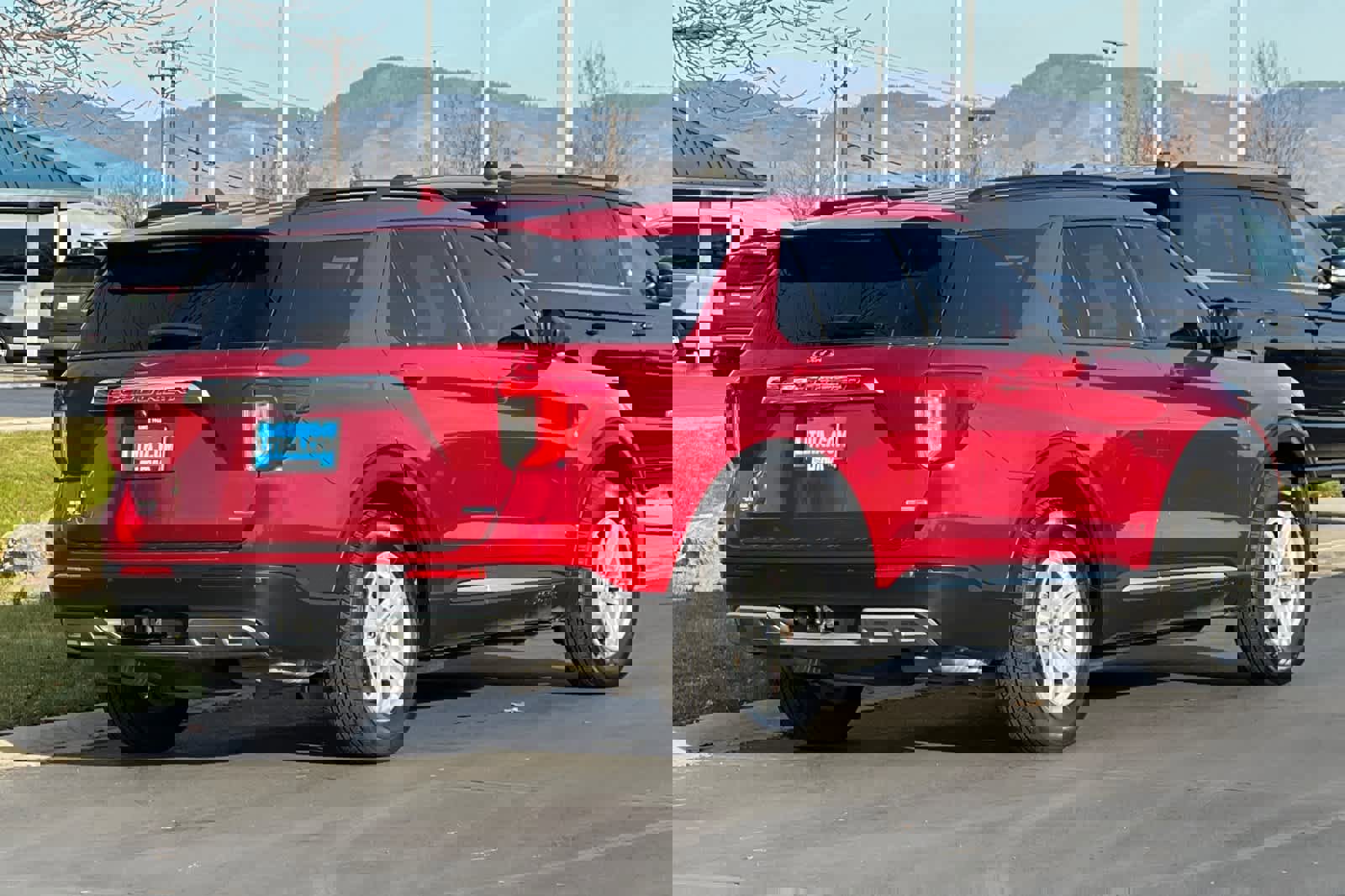 Certified 2020 Ford Explorer XLT w/ Equipment Group 202A image 2