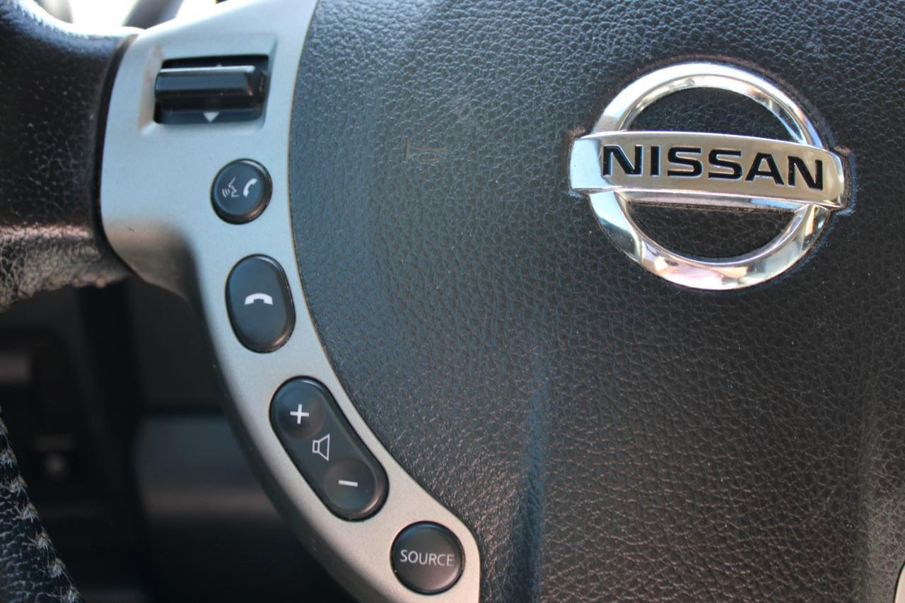 Used 2013 Nissan Rogue SL FWD image 18