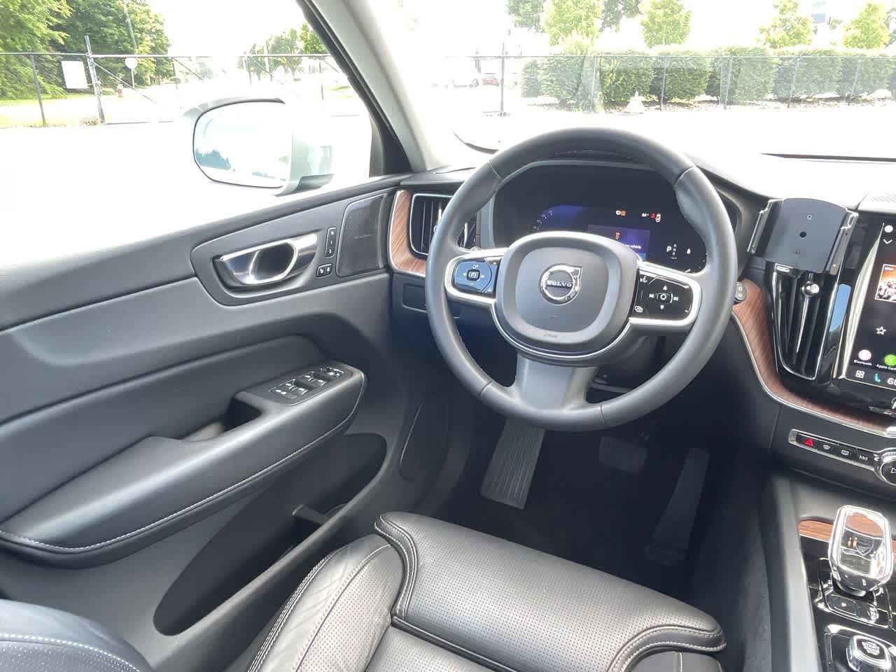 Used 2023 Volvo XC60 B5 Ultimate AWD/4WD image 17