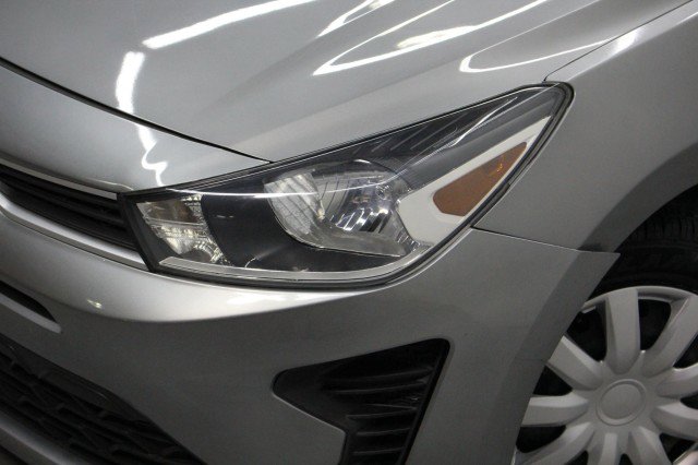 Used 2021 Kia Rio S image 2