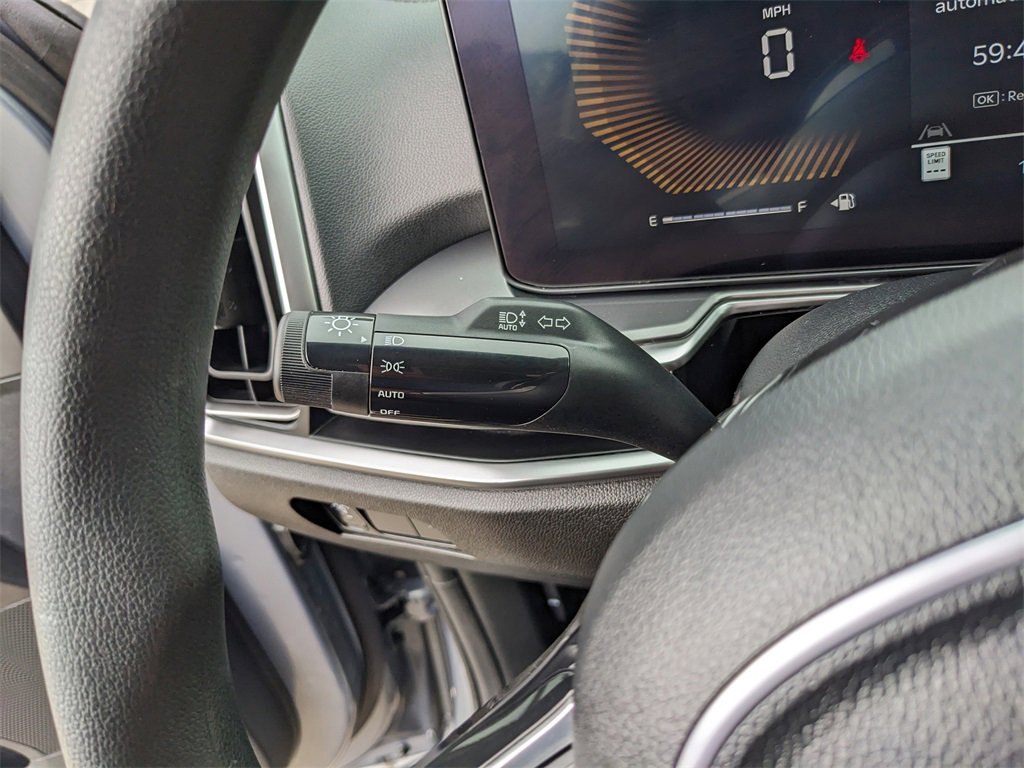 Certified 2024 Kia Sorento LX image 33