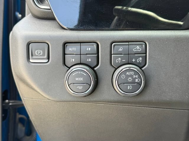 Used 2022 Chevrolet Silverado 1500 ZR2 AWD/4WD image 16
