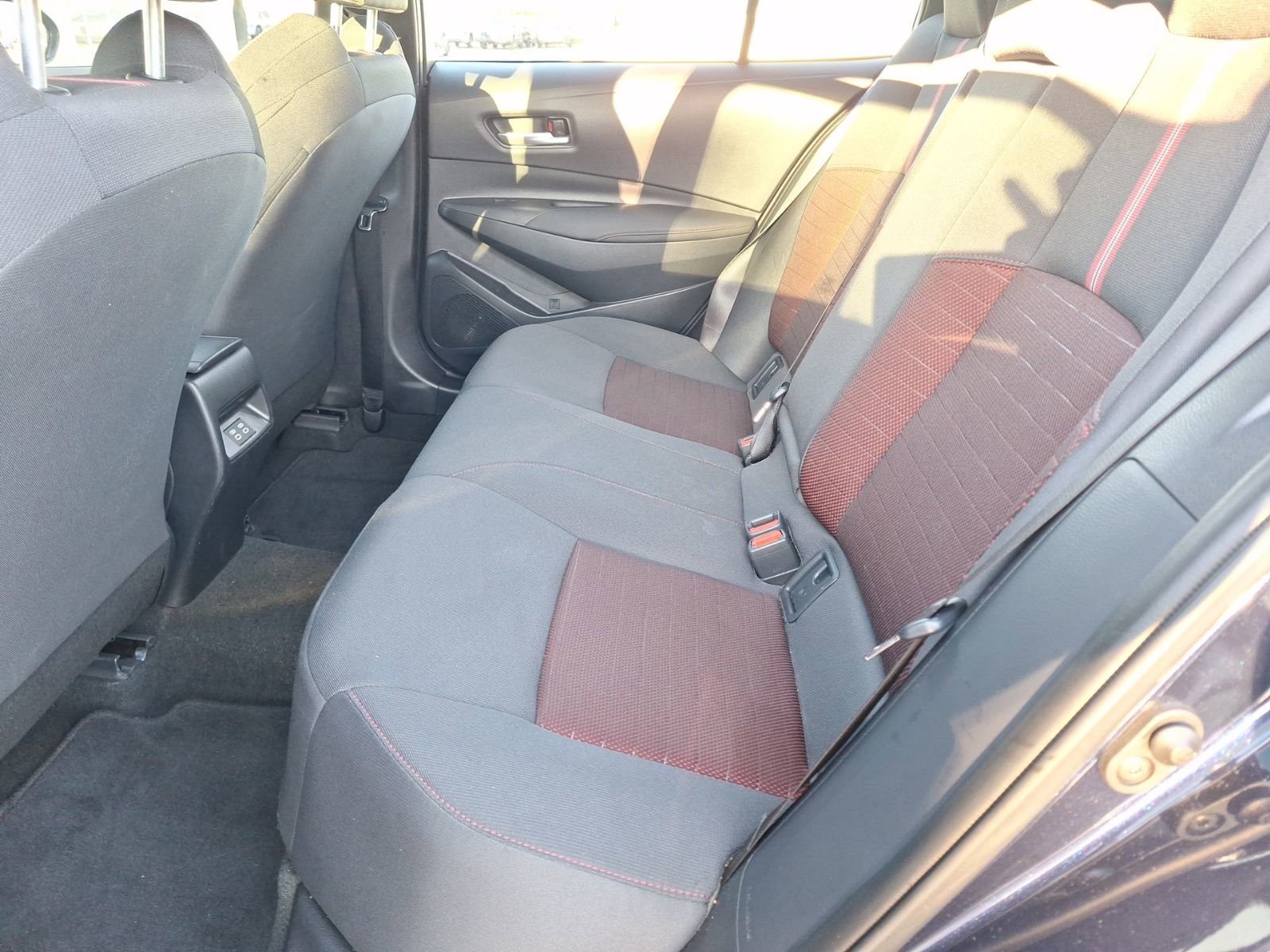 Used 2023 Toyota Corolla SE image 30