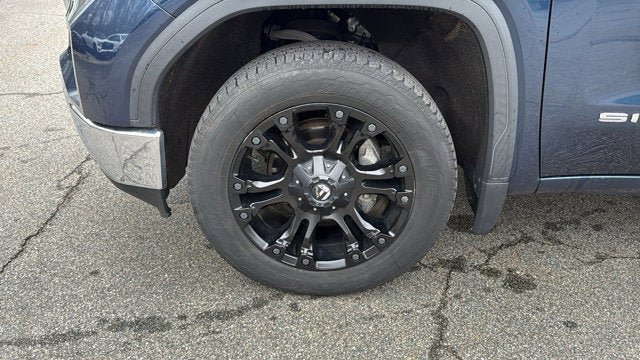 Used 2021 GMC Sierra 1500 4x4 Crew Cab w/ Sierra Value Package image 11