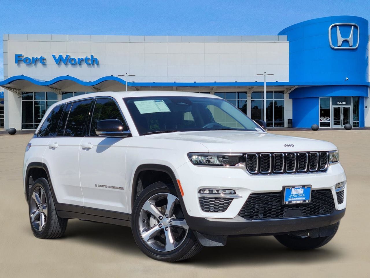 Used 2023 Jeep Grand Cherokee Limited w/ Luxury Tech Group II