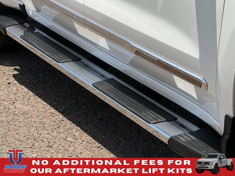 Used 2022 Chevrolet Silverado 1500 High Country w/ Technology Package RWD image 6