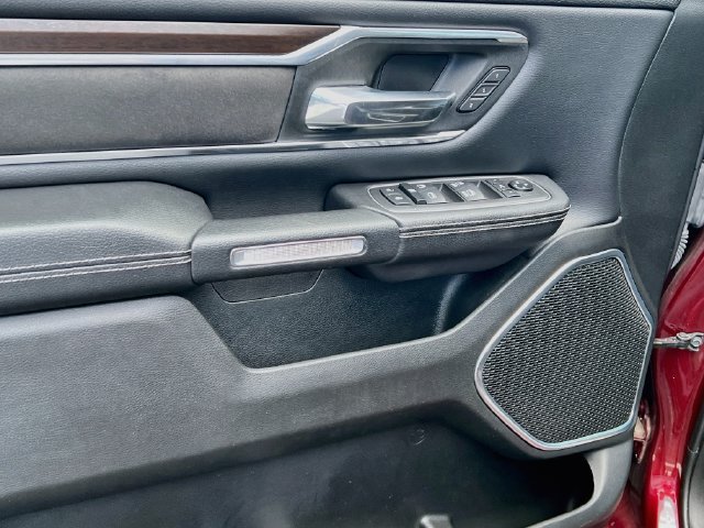 Used 2022 RAM 1500 Laramie AWD/4WD image 23