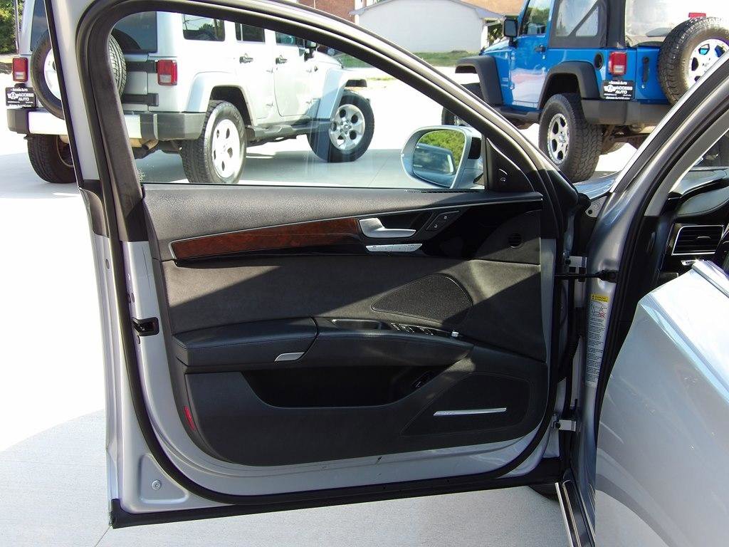 Used 2015 Audi A8 L 3.0T AWD/4WD image 10