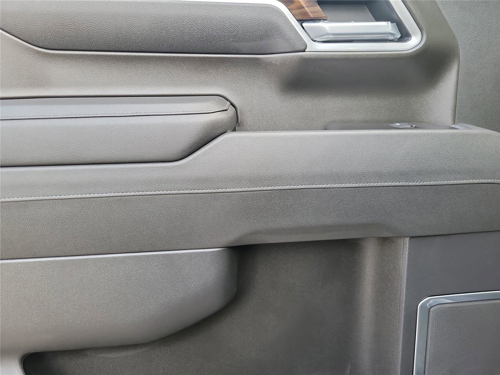 New 2026 GMC Sierra 1500 SLT w/ SLT Premium Package AWD/4WD image 15