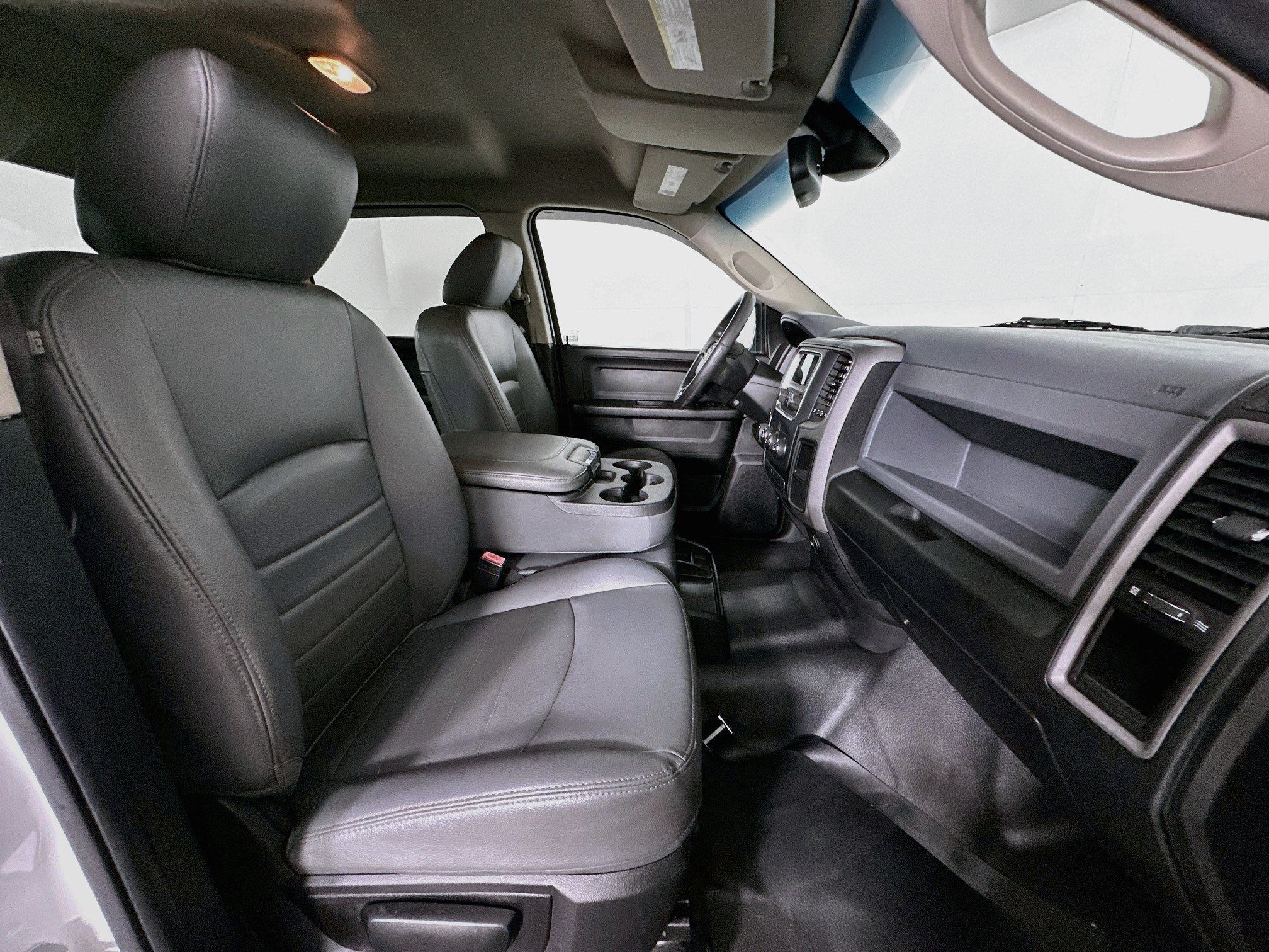 Used 2020 RAM 1500 Tradesman AWD/4WD image 29