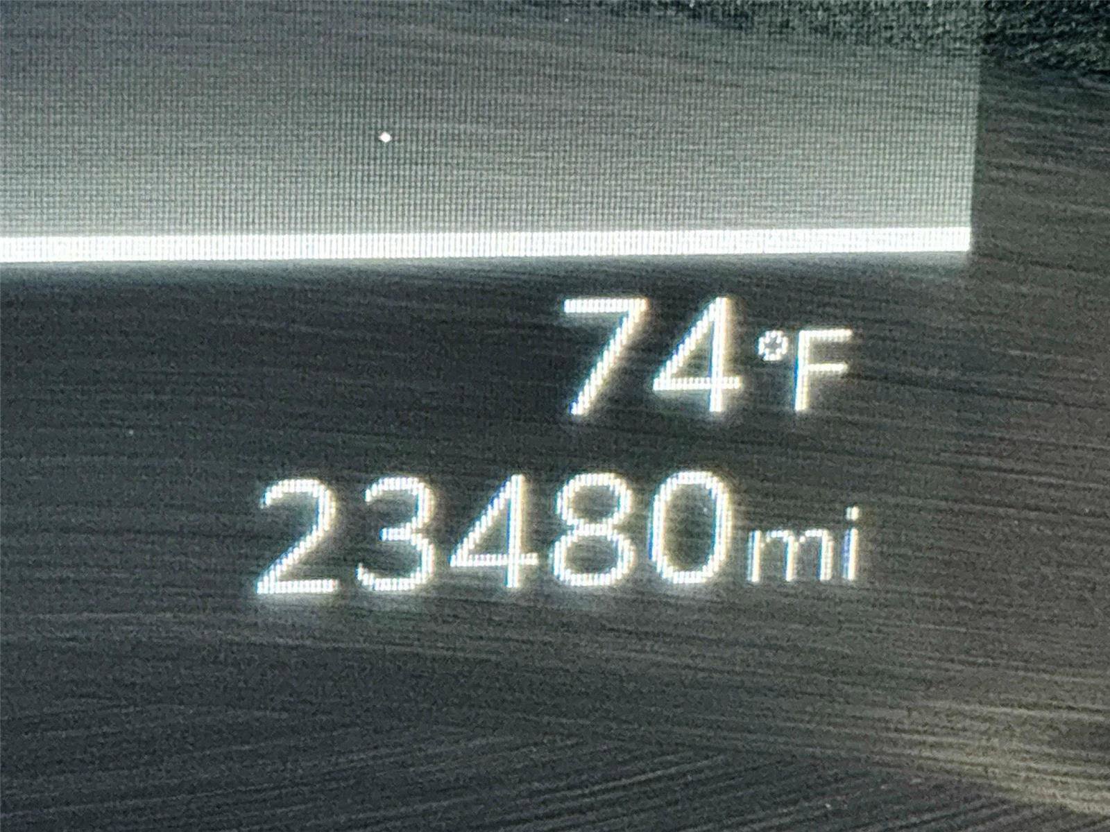 Used 2025 Kia Carnival image 12