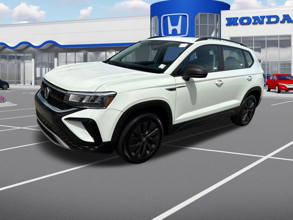 Used 2022 Volkswagen Taos S image 3