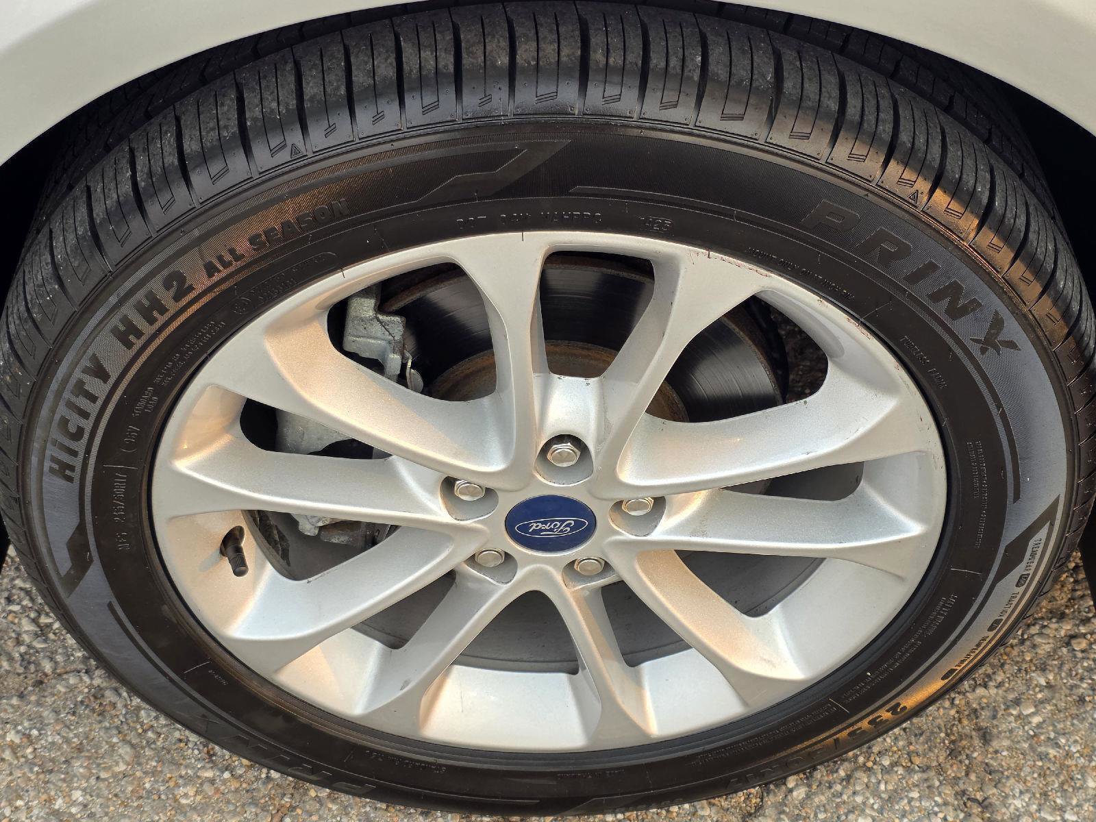Used 2019 Ford Fusion SE image 34