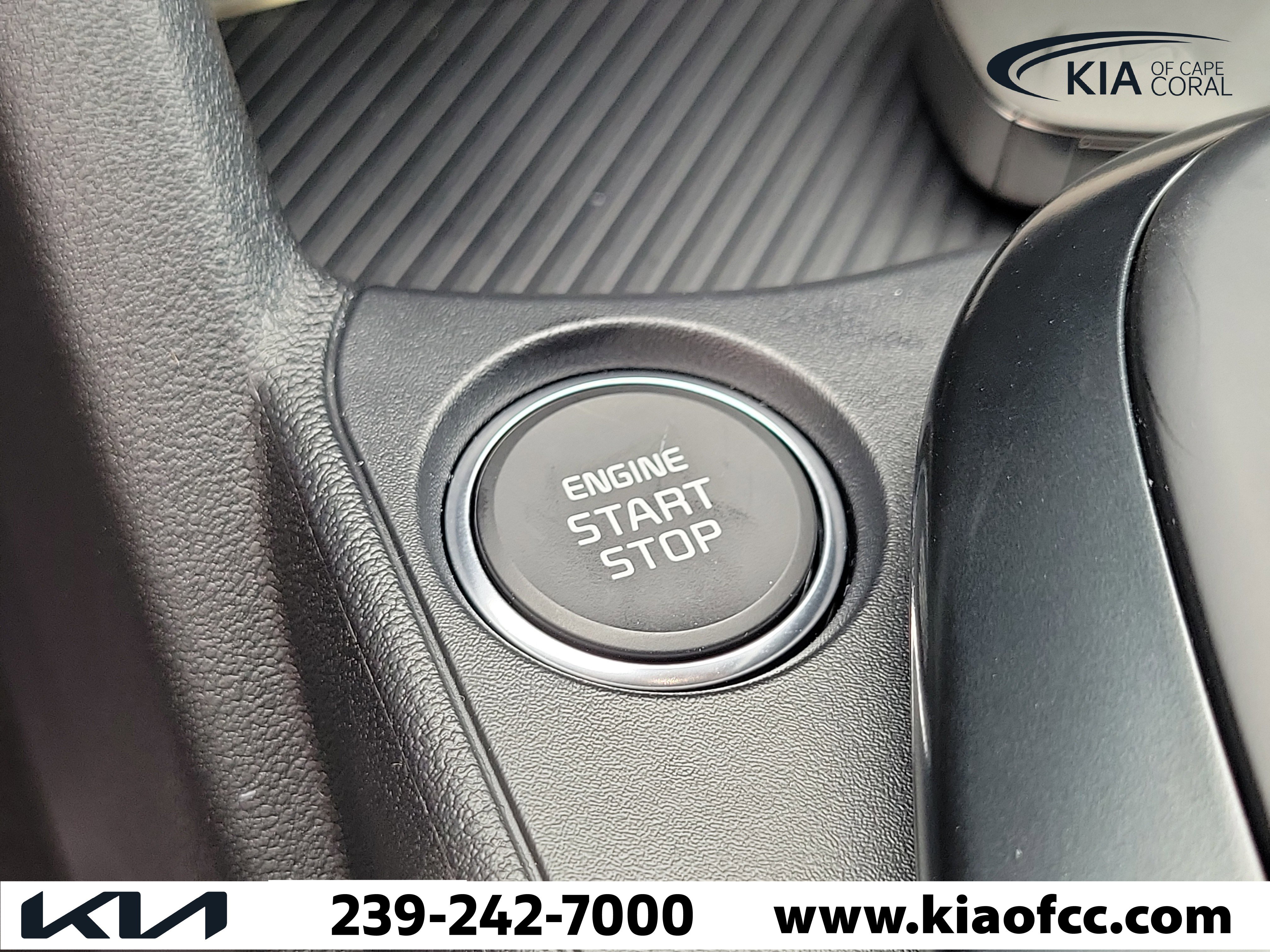 New 2025 Kia K4 LXS image 31