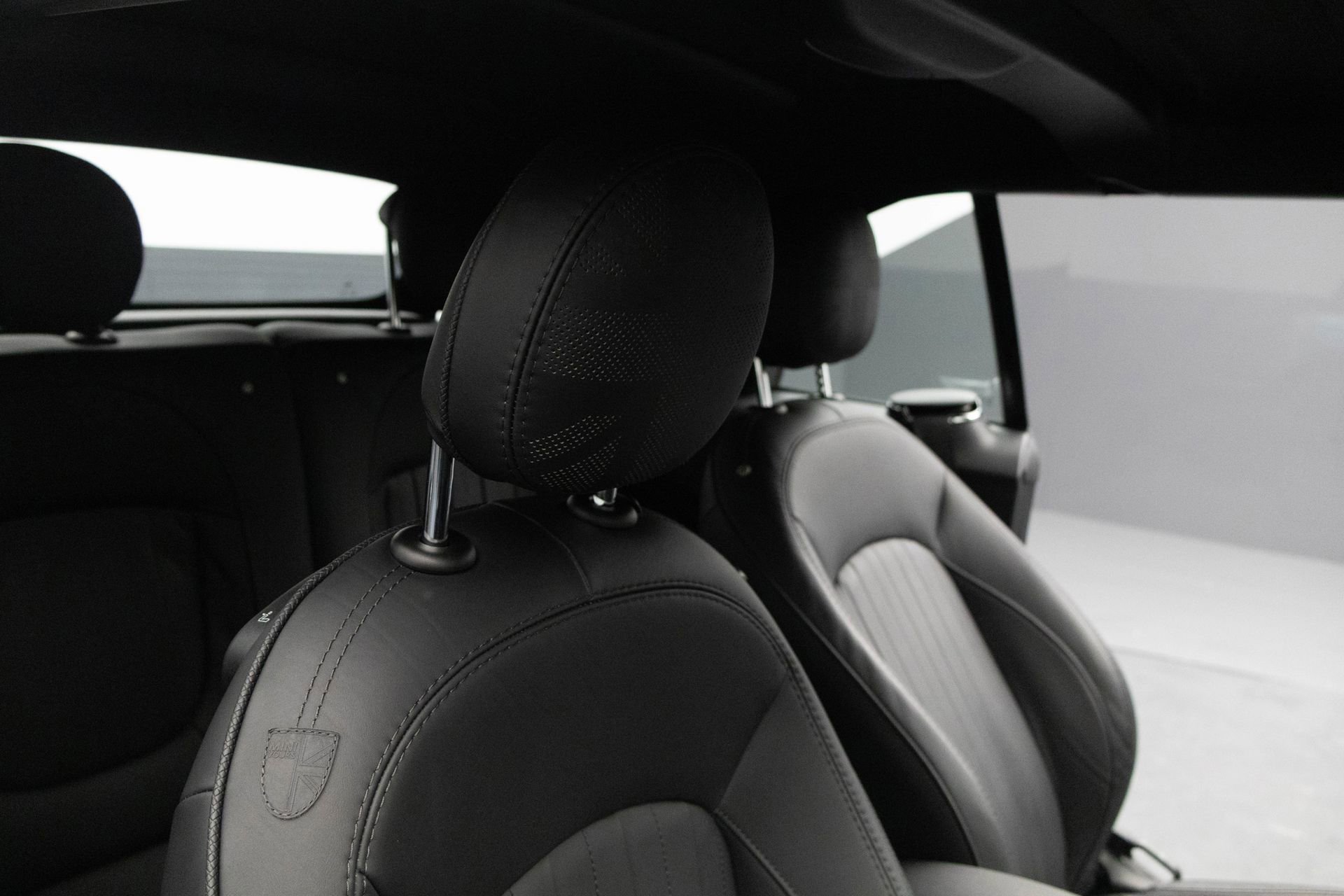 Used 2024 MINI Cooper S w/ Seaside Edition image 36