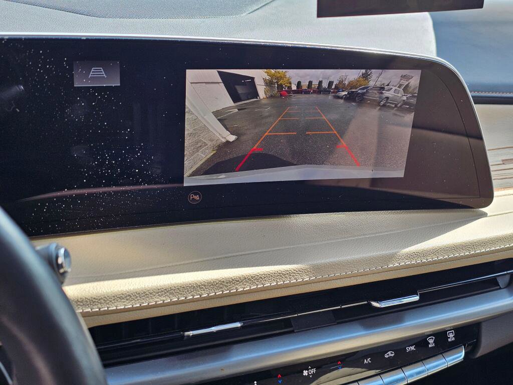 Used 2024 Cadillac XT4 Premium Luxury image 37