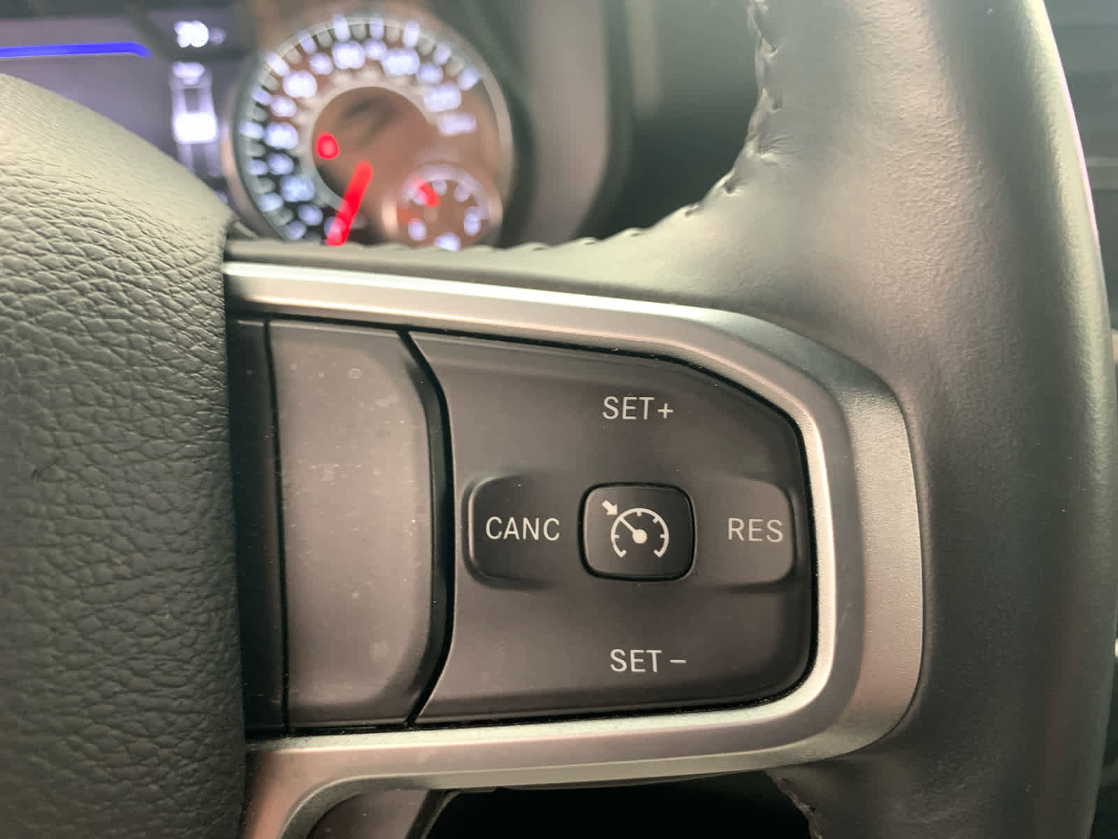 Used 2023 RAM 1500 Big Horn AWD/4WD image 31