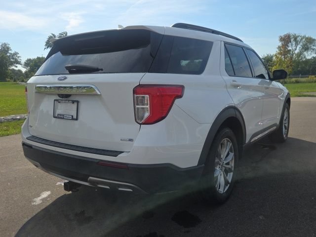 Used 2020 Ford Explorer XLT w/ Equipment Group 202A AWD/4WD image 7