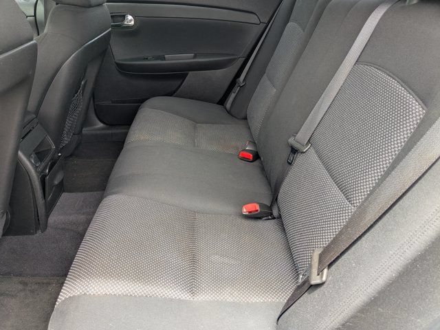 Used 2010 Chevrolet Malibu LT FWD image 13