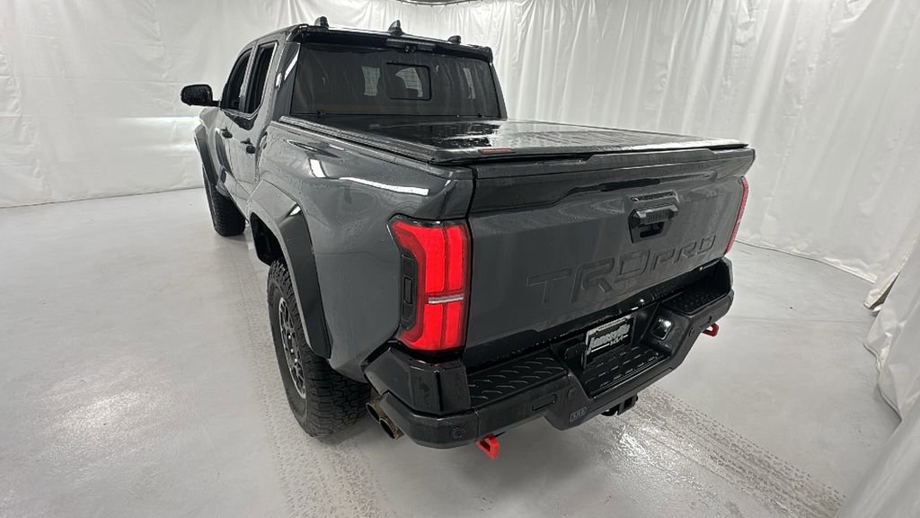 Used 2025 Toyota Tacoma TRD Sport image 5