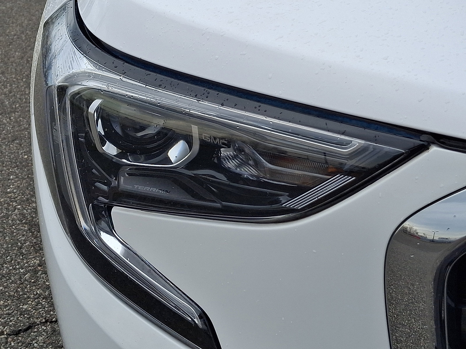 Used 2020 GMC Terrain SLE AWD/4WD image 7