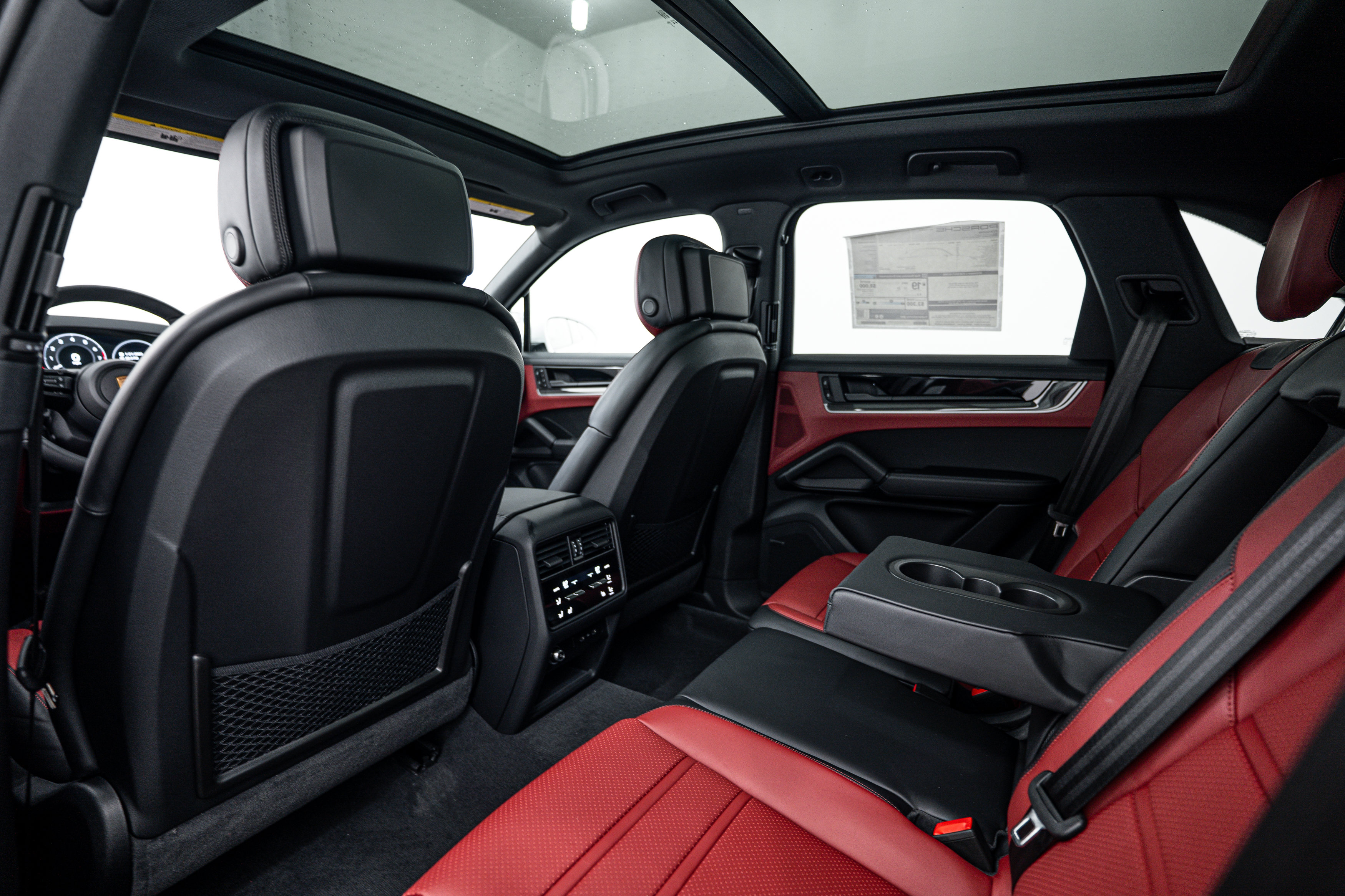Certified 2026 Porsche Cayenne AWD/4WD image 22