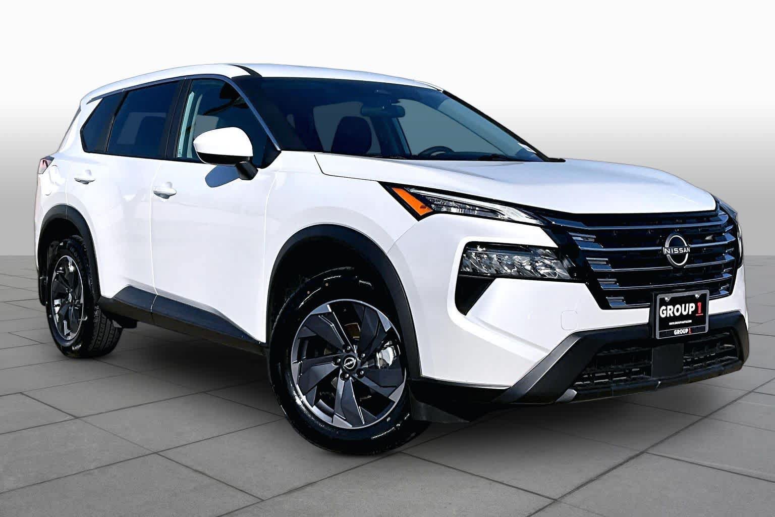Certified 2026 Nissan Rogue SV FWD image 3