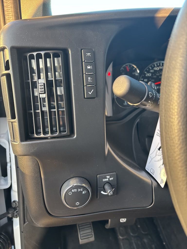 New 2025 GMC Savana 3500 w/ Power Convenience Package image 47