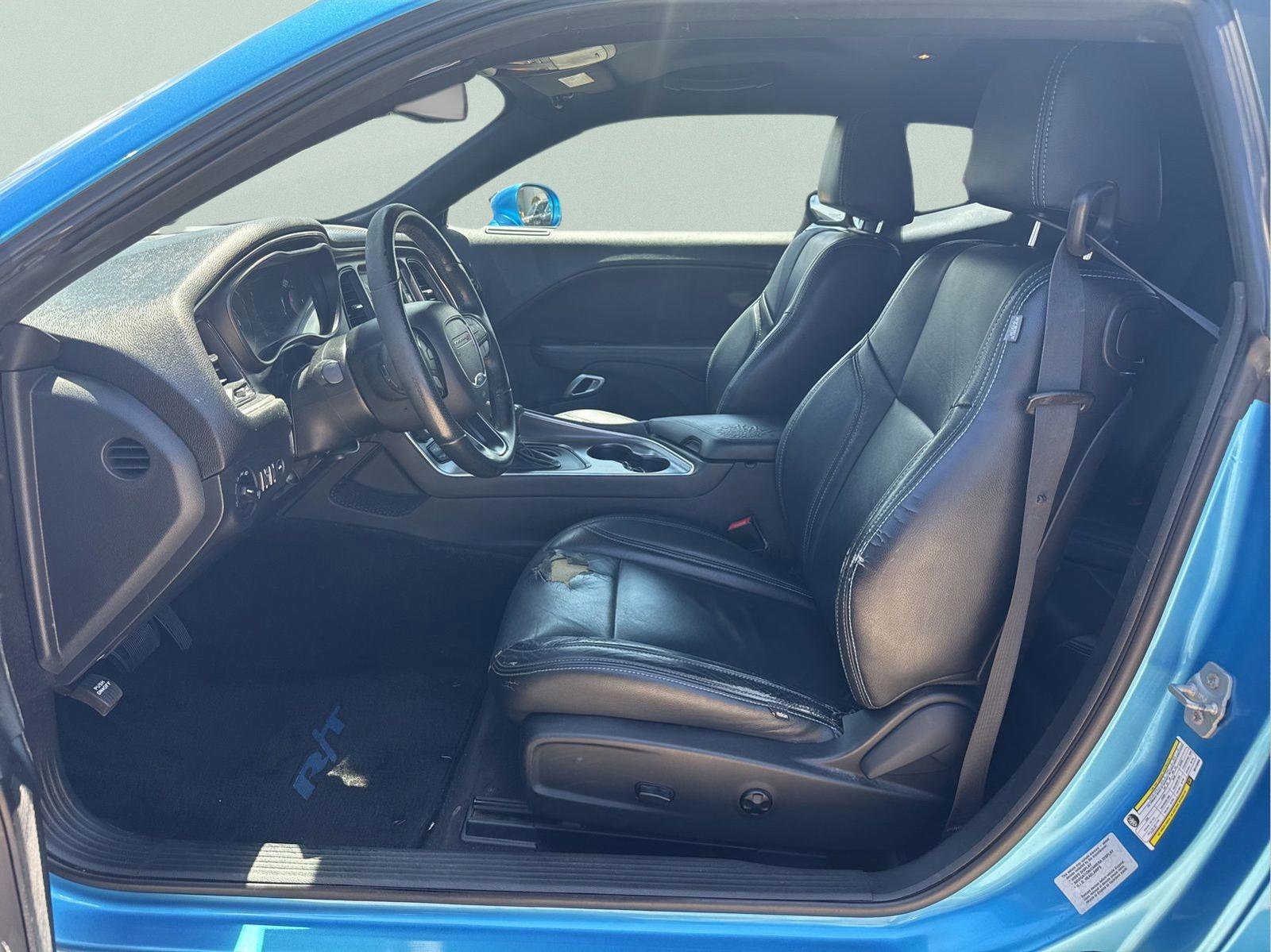 Used 2016 Dodge Challenger R/T w/ Blacktop Package RWD image 10