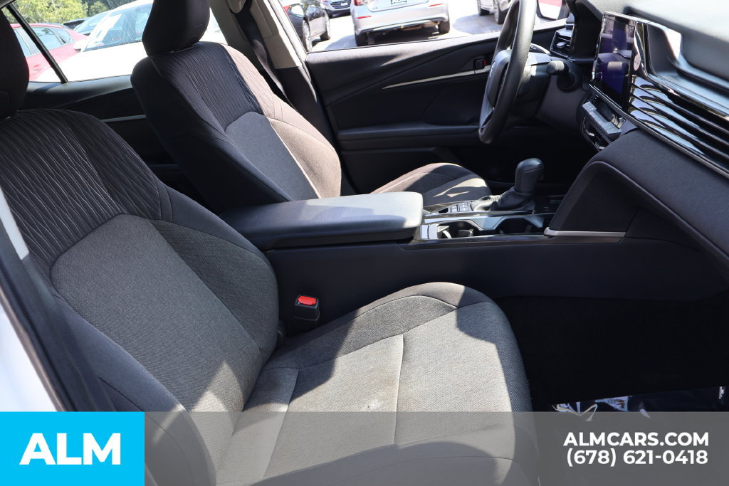 Used 2025 Toyota Camry LE FWD image 26