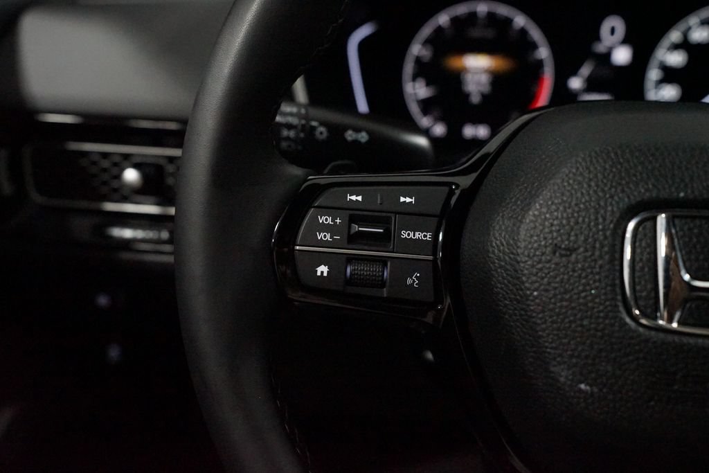 Used 2025 Honda Civic Sport image 14