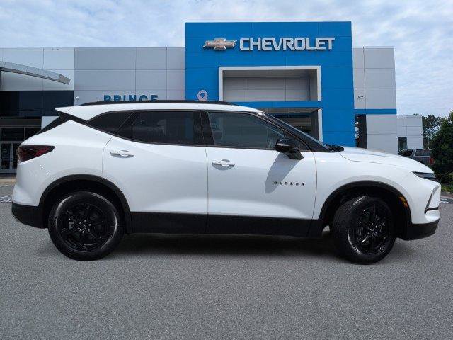 New 2026 Chevrolet Blazer LT w/ Sound & Technology Package FWD image 4