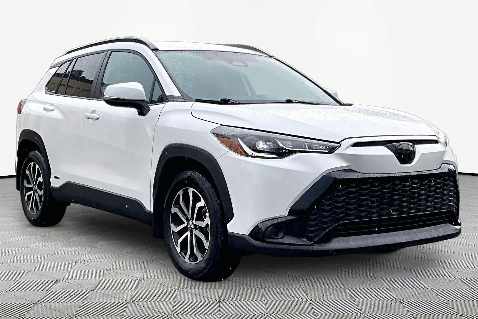 Certified 2024 Toyota Corolla Cross AWD Hybrid image 3