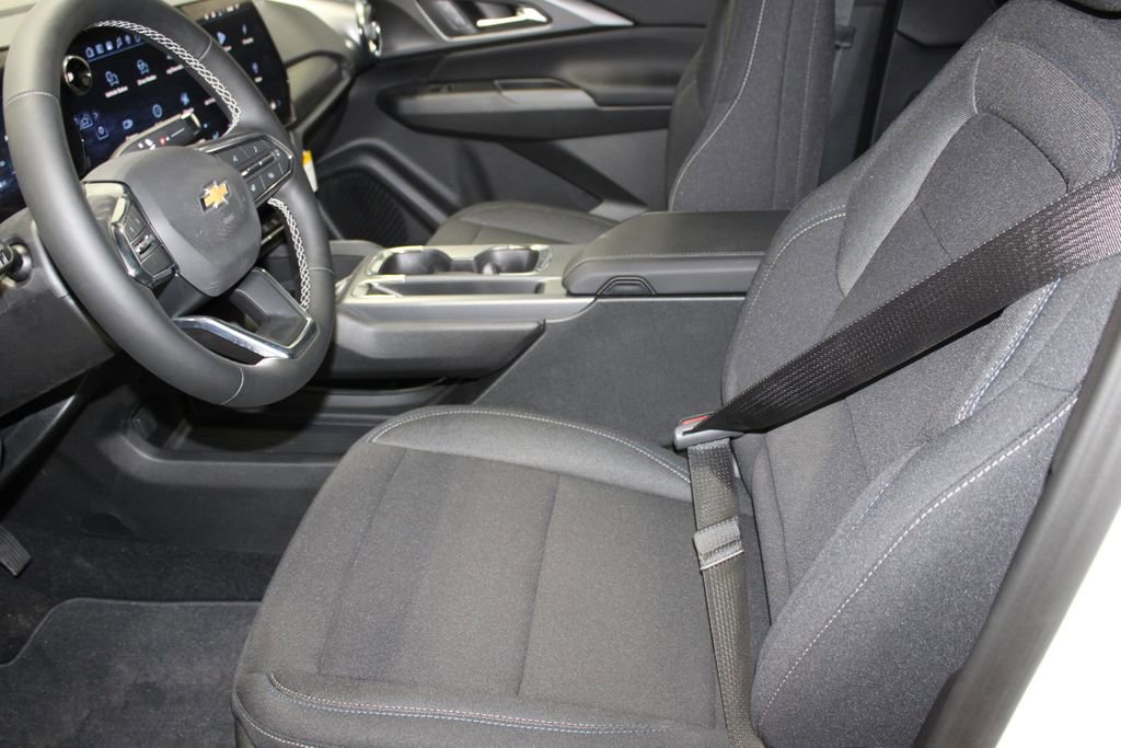 New 2026 Chevrolet Equinox EV LT image 13