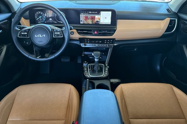 Certified 2025 Kia Seltos EX w/ EX Sunroof Package FWD image 18