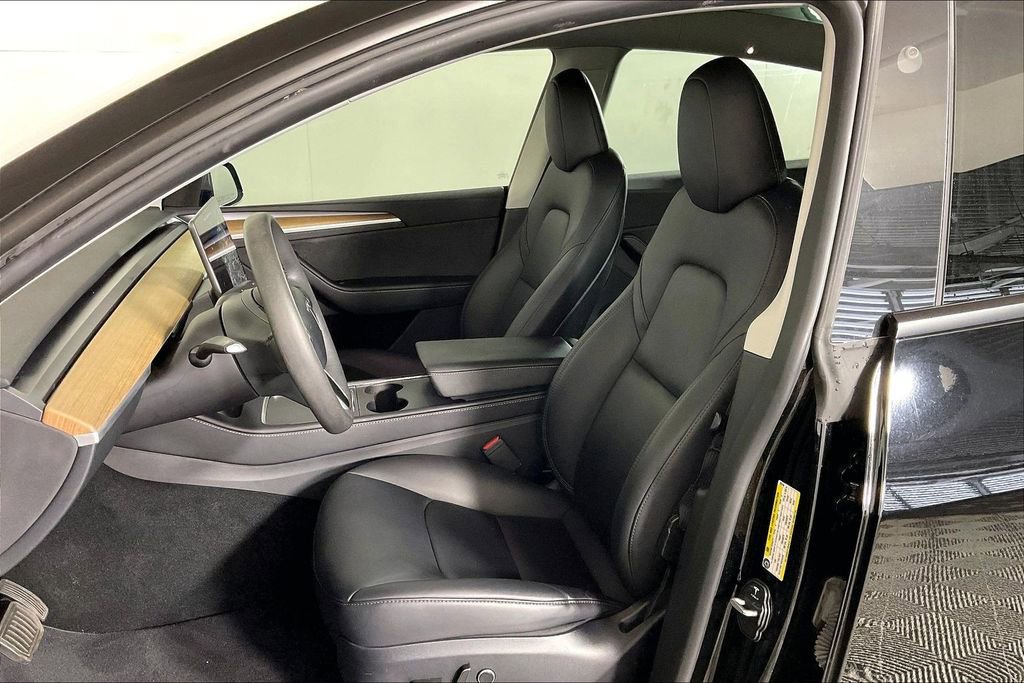 Used 2024 Tesla Model Y 2WD image 23