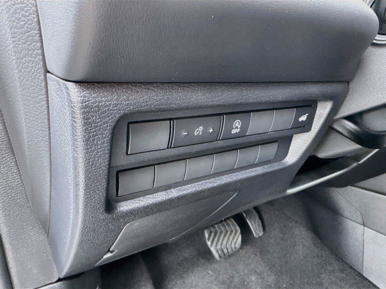 New 2026 Mitsubishi Outlander SE FWD image 14