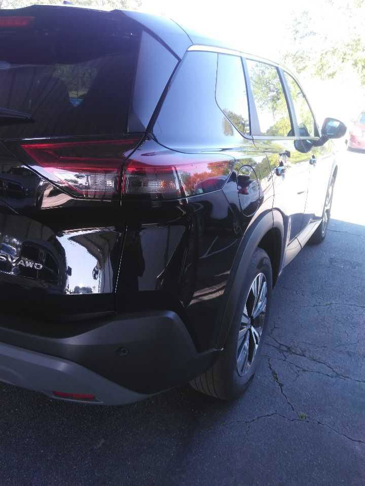 Used 2023 Nissan Rogue SV AWD/4WD image 7