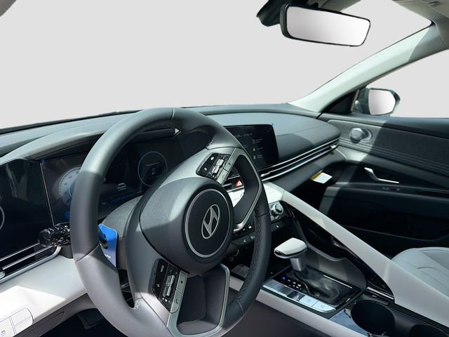 New 2026 Hyundai Elantra Limited image 9