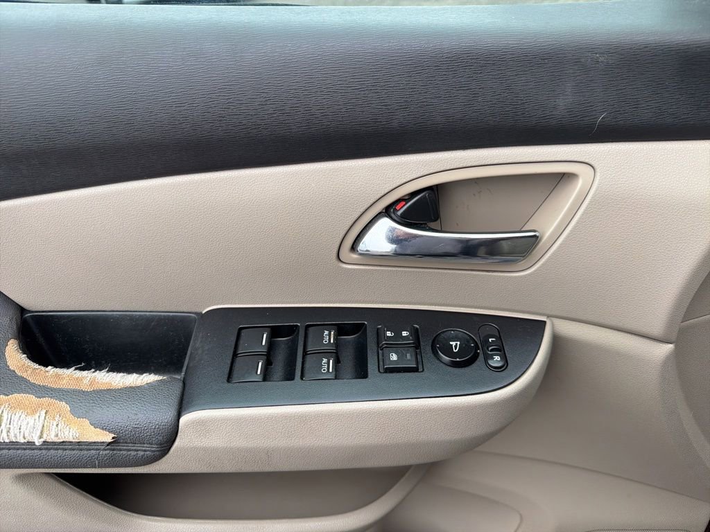 Used 2015 Honda Odyssey EX-L image 11