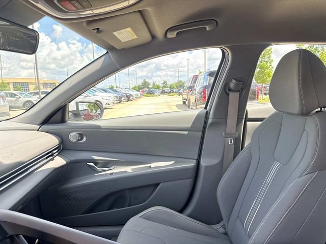 Used 2024 Hyundai Elantra SEL FWD image 20
