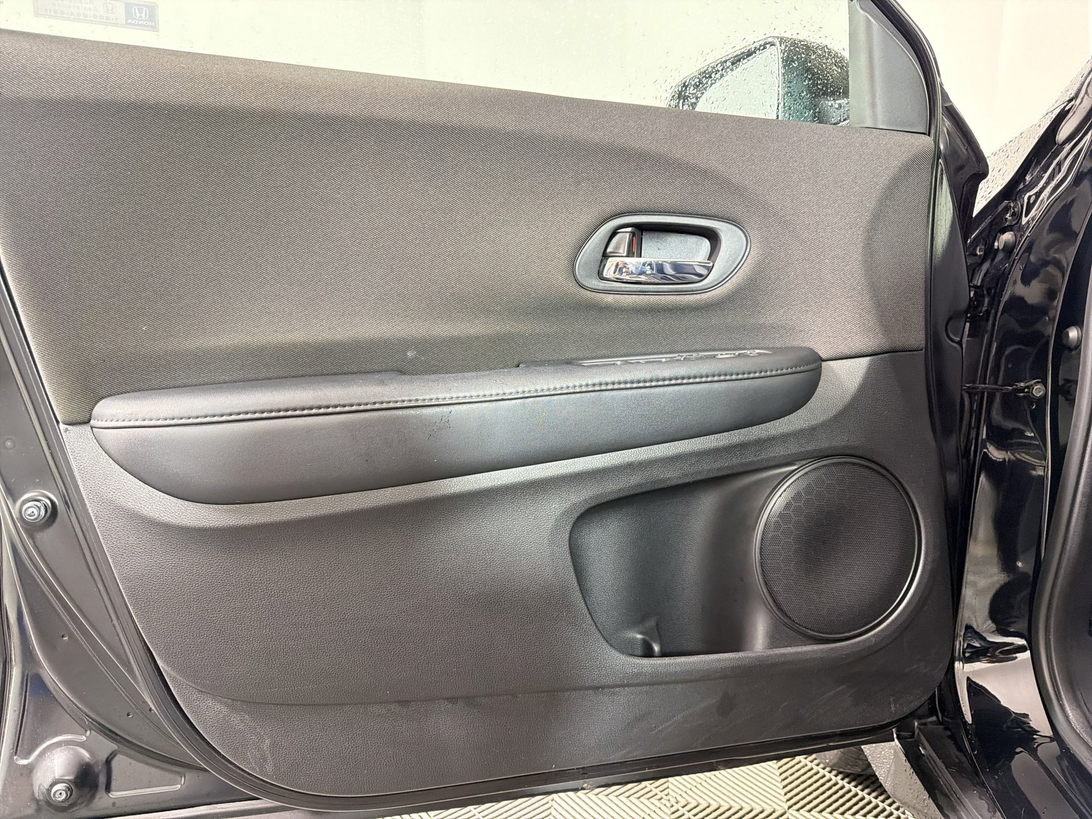 Used 2019 Honda HR-V LX image 20