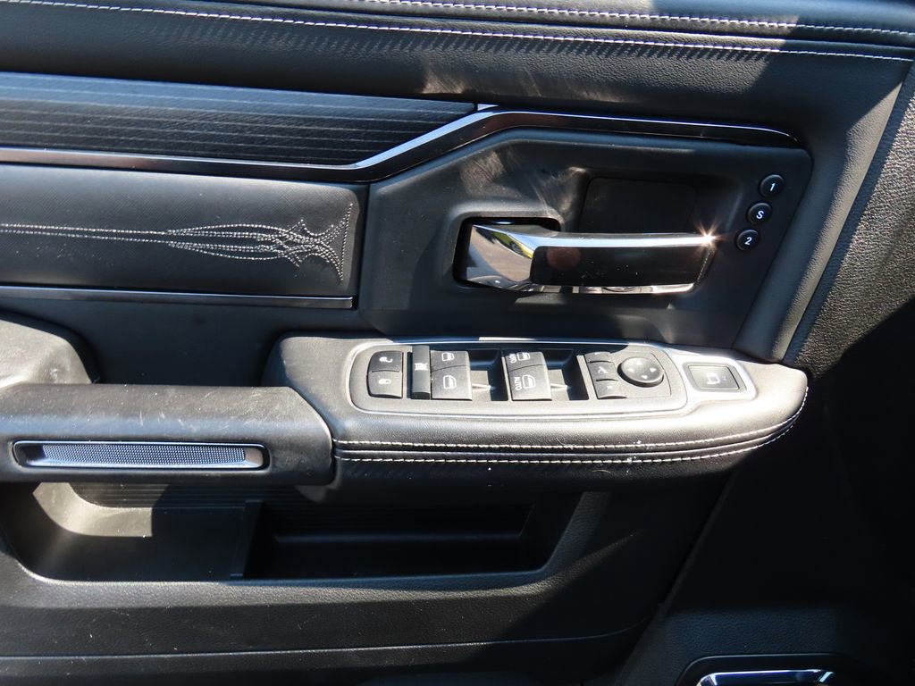 Used 2022 RAM 3500 Limited image 29